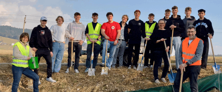 Aufstellen von Amphibienschutzzäunen in Selker